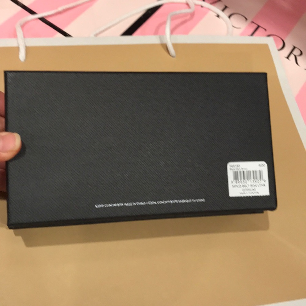 💖 Coach Men Belt Gift Box 💖 - Picture 7 of 8
